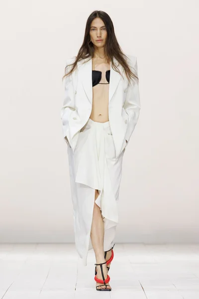 Look 8